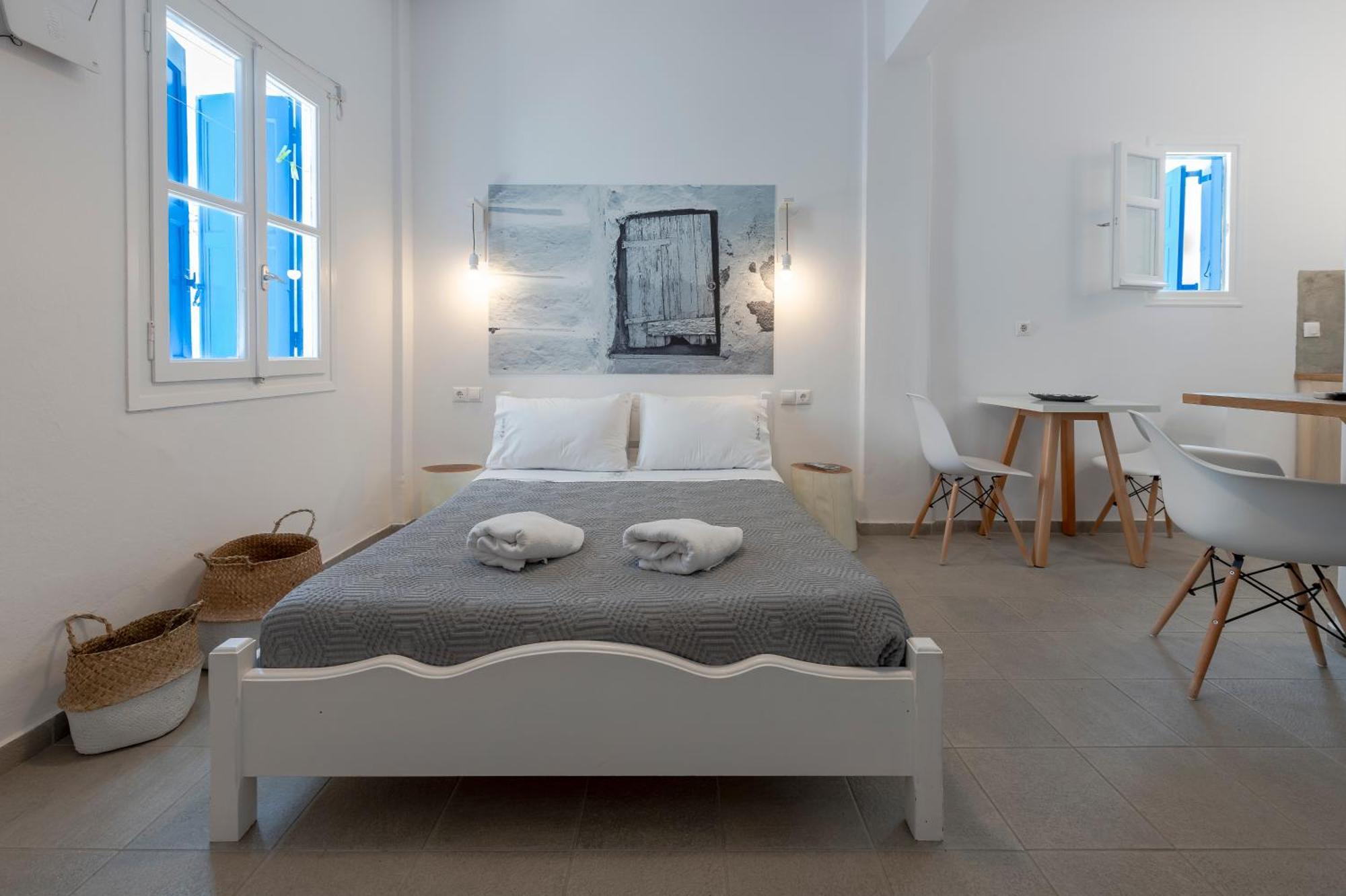 White And Grey Chora Apartment Mykonos Town Exterior photo