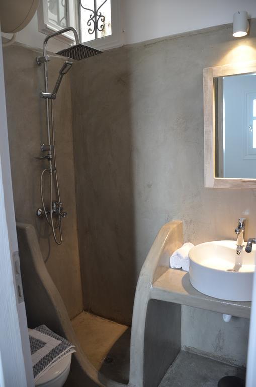 White And Grey Chora Apartment Mykonos Town Exterior photo