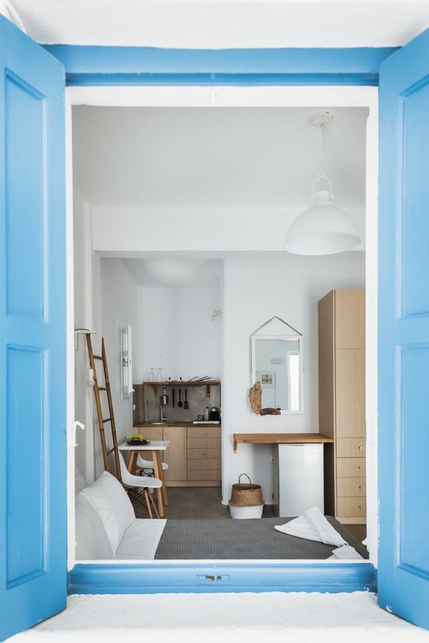 White And Grey Chora Apartment Mykonos Town Exterior photo